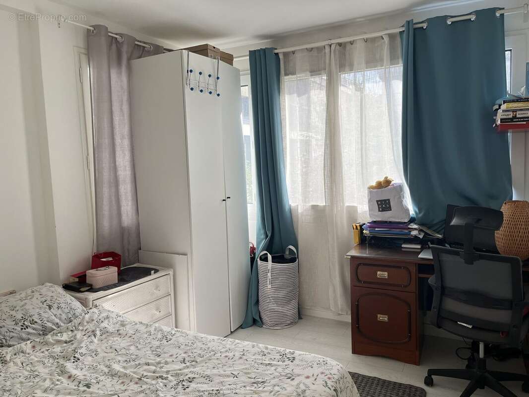 Appartement à FONTENAY-LE-FLEURY