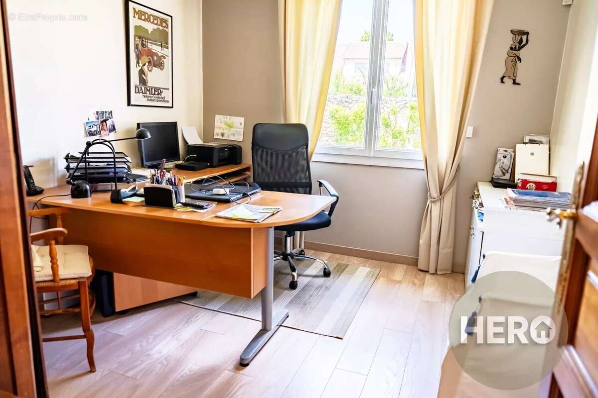 Maison à LE TREMBLAY-SUR-MAULDRE