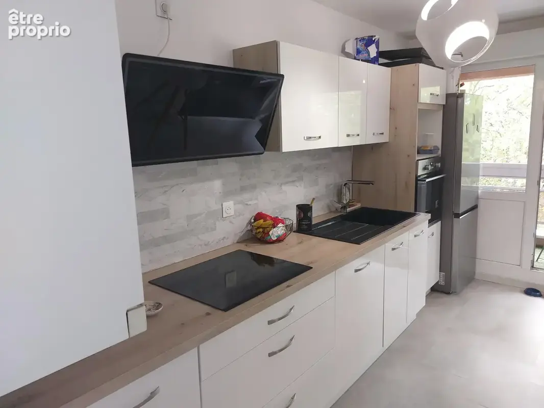 Appartement F3 traversant 2 balcons - photo 2