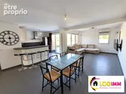 Maison à JENLAIN