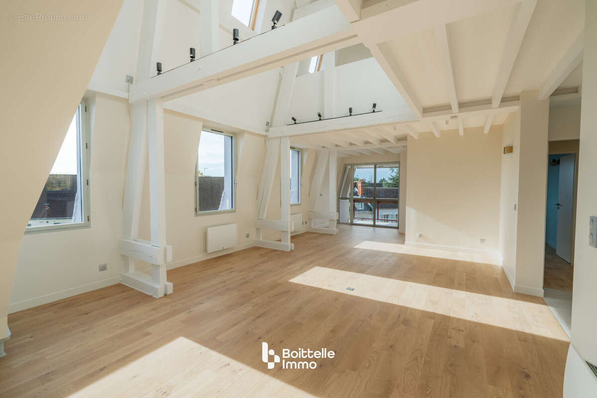 Appartement à FONTAINEBLEAU