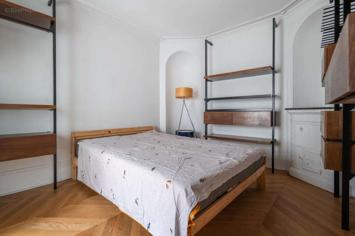 Appartement à PARIS-2E