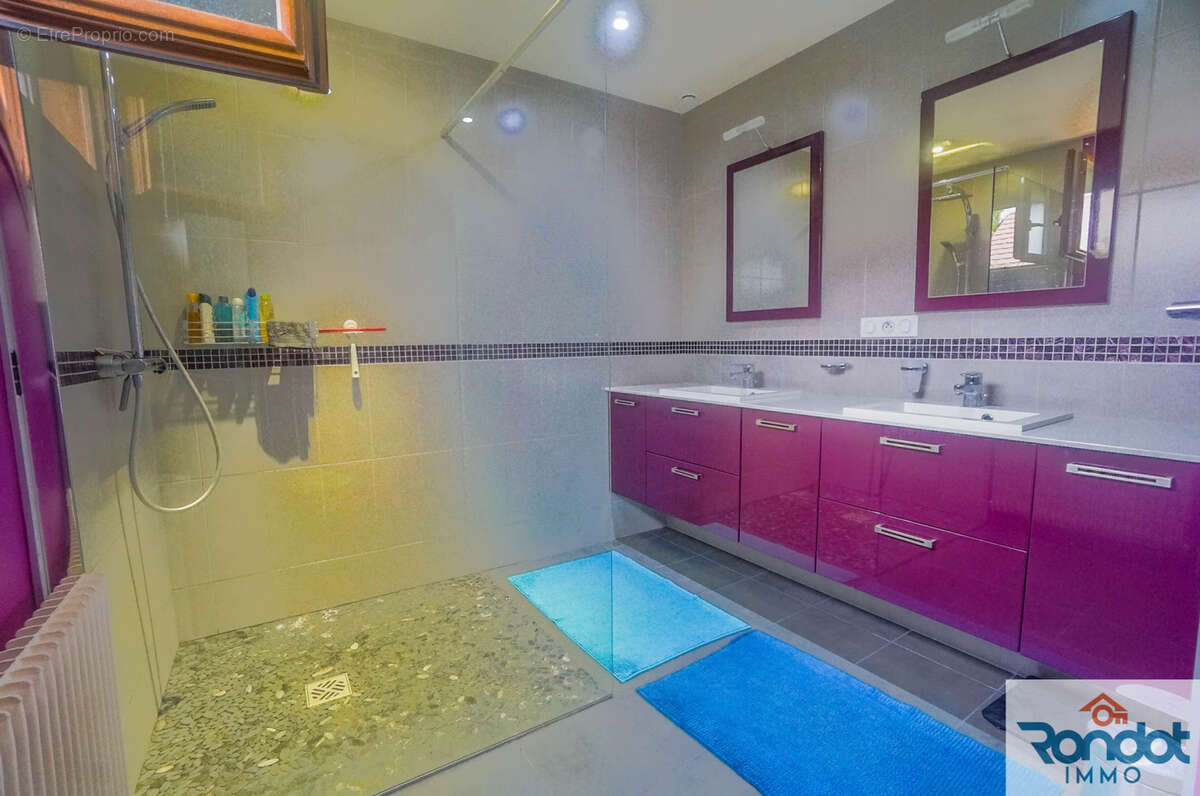 Maison à CRECEY-SUR-TILLE