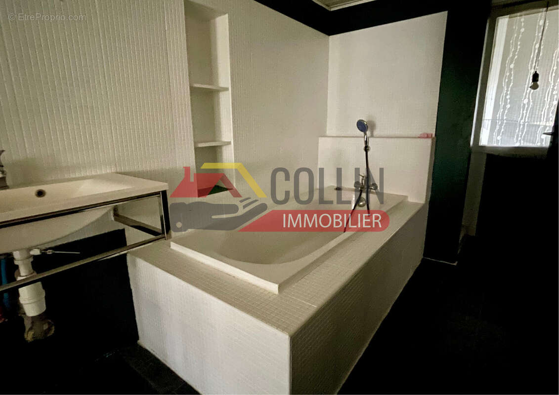 Maison à ROSIERES-AUX-SALINES