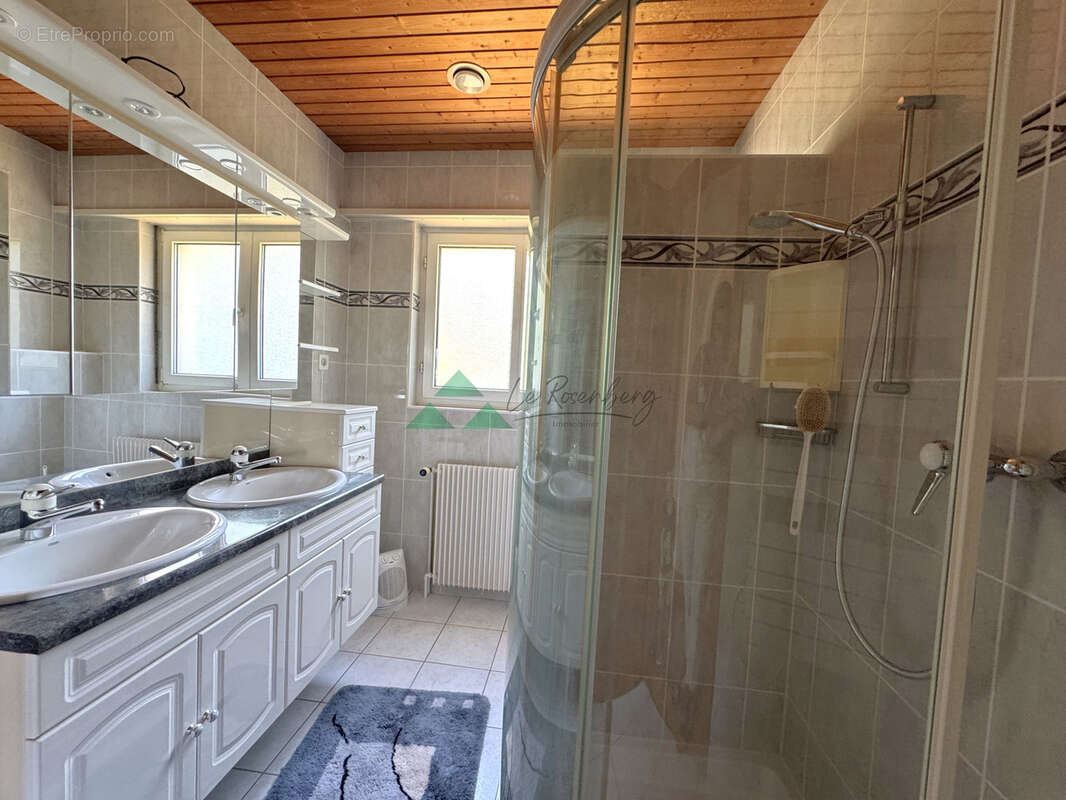 Maison familiale à fort potentiel   156 m2 avec grand terrain et vue dégagée - photo 11