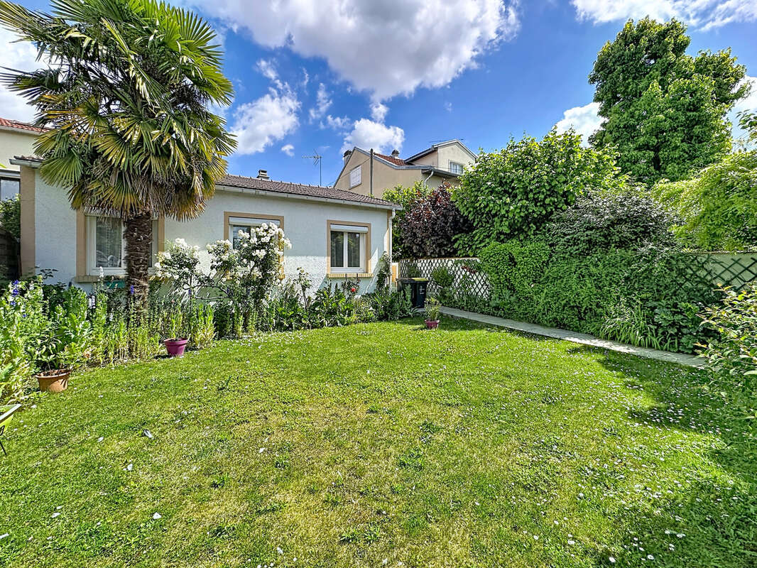 Maison à SAVIGNY-SUR-ORGE