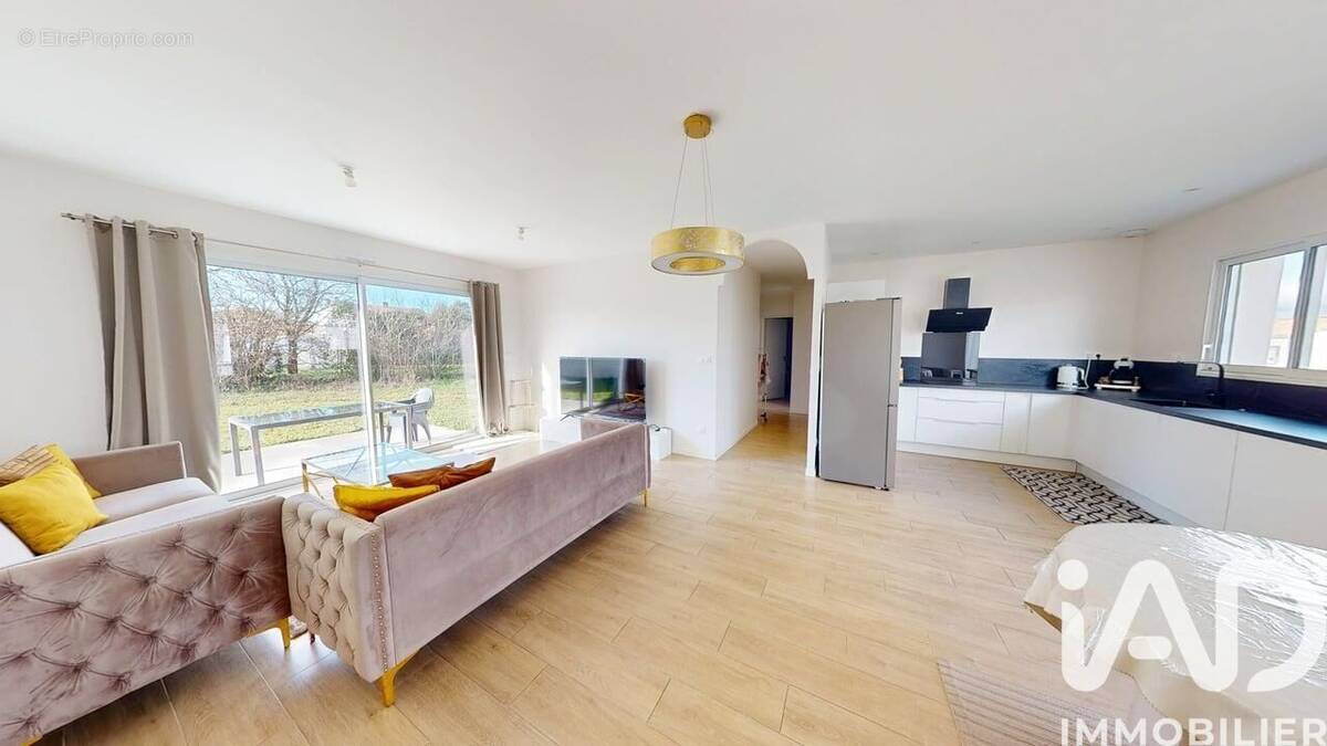 Photo 1 - Maison à ECHILLAIS