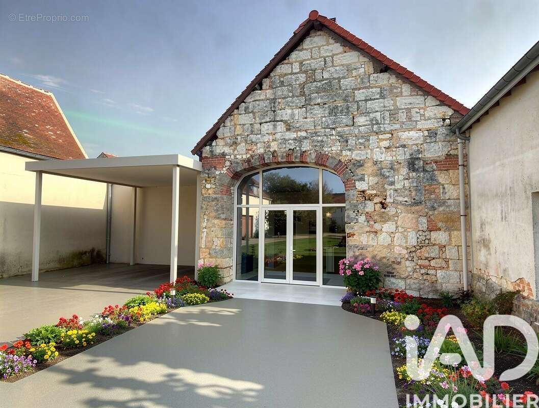 Photo 4 - Maison à SERGINES