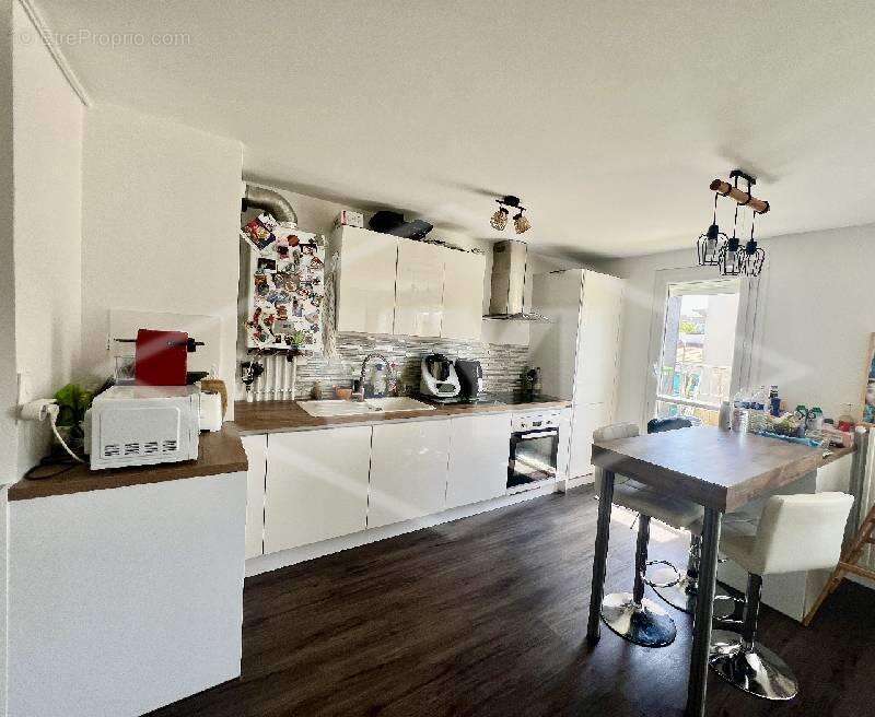 Appartement à COMBS-LA-VILLE