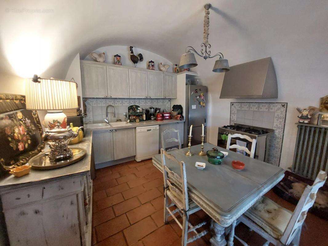 Maison à ALLEGRE-LES-FUMADES