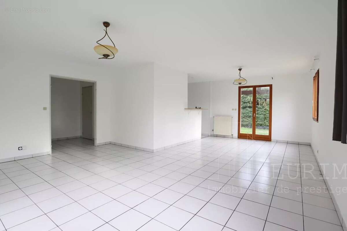 Maison à SAINT-ORENS-DE-GAMEVILLE