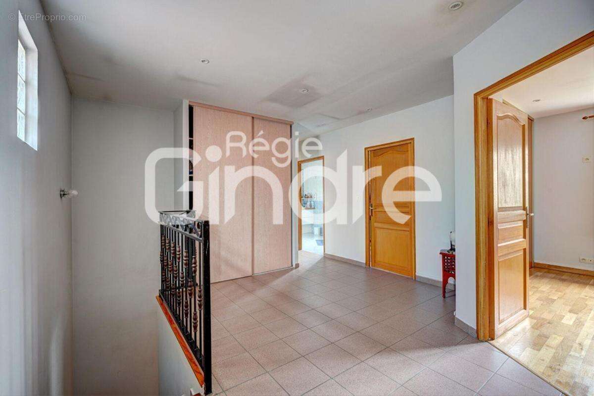 Maison à VILLEURBANNE