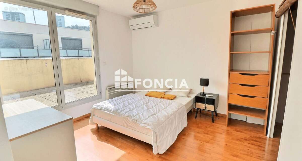 Appartement à LYON-9E