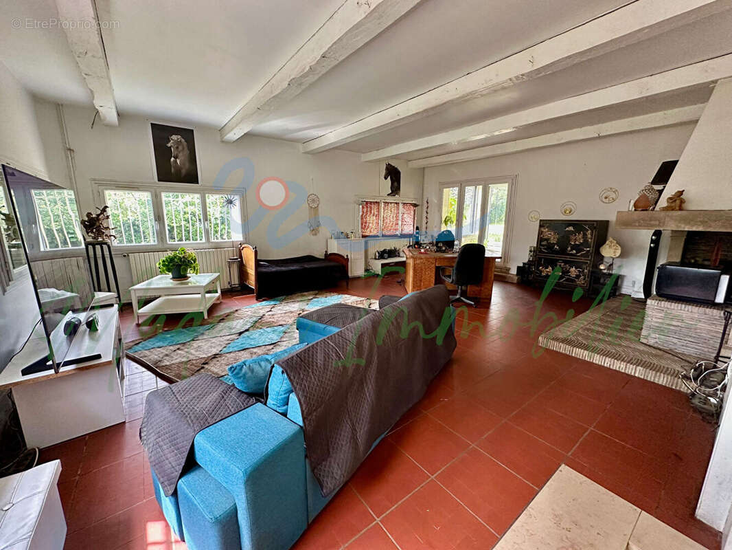 Maison à BENNECOURT