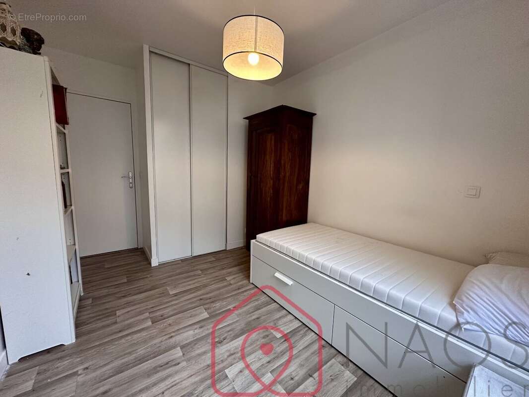 Appartement à LE PLESSIS-ROBINSON