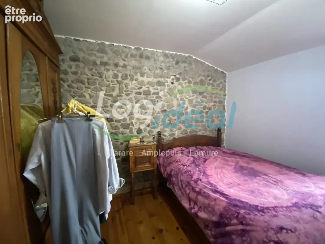 Maison 4 pièces 105 m² à vendre à Amplepuis (69550) - photo 8