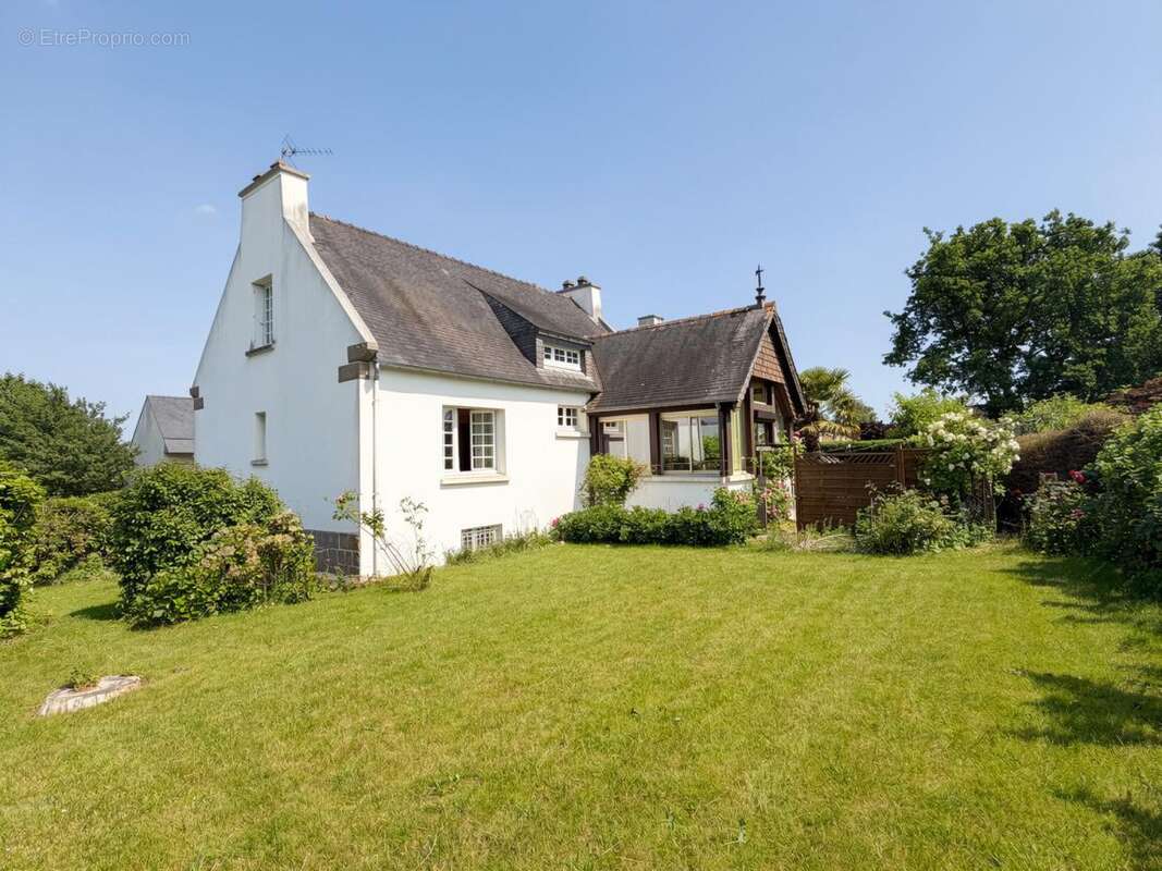 Maison à SAINT-MARTIN-DES-CHAMPS