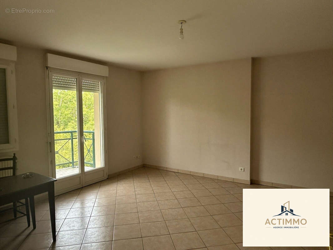 Appartement 65 m² à Joigny  - photo 3
