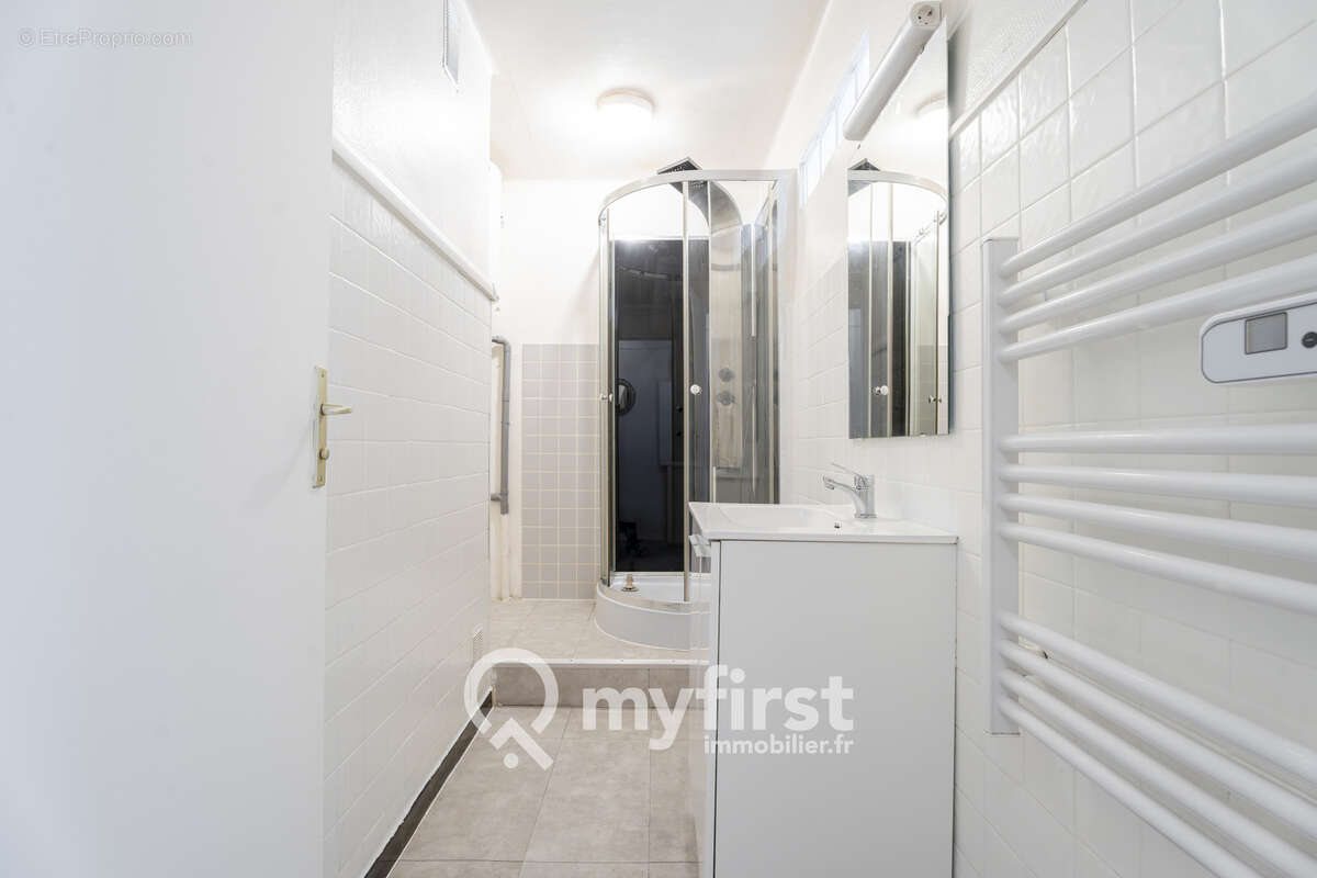 Appartement à SIX-FOURS-LES-PLAGES