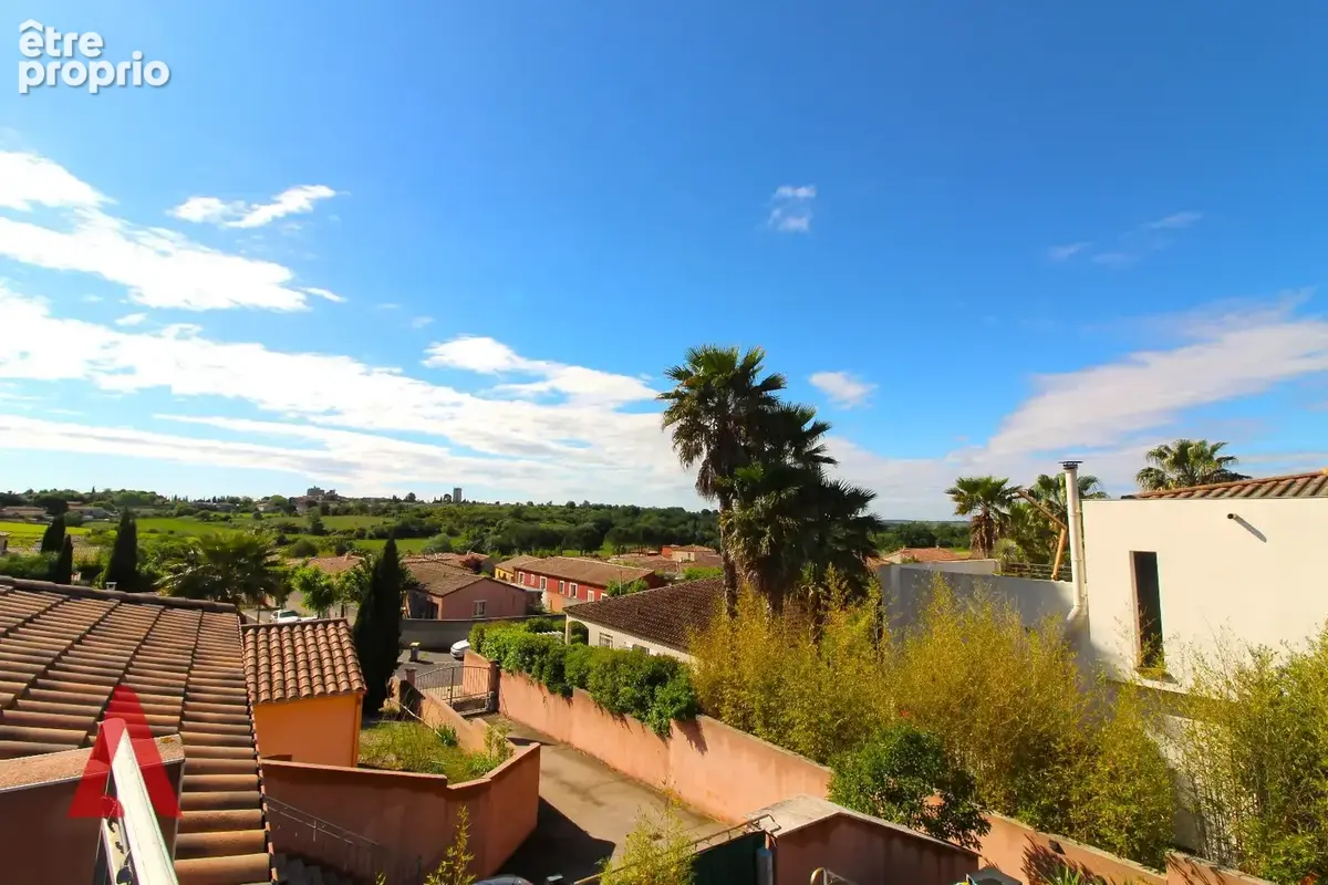 Superbe Villa Méditerranéenne à Magalas  6 Pièces  Piscine  Vue Dégagée  Entrées Séparées & Double Garage  6 Parkings  552 000  - photo 11