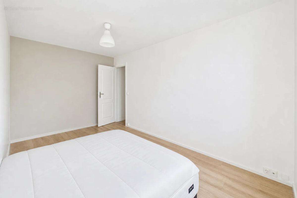Appartement à STAINS