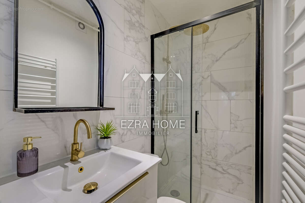 Appartement à CLICHY