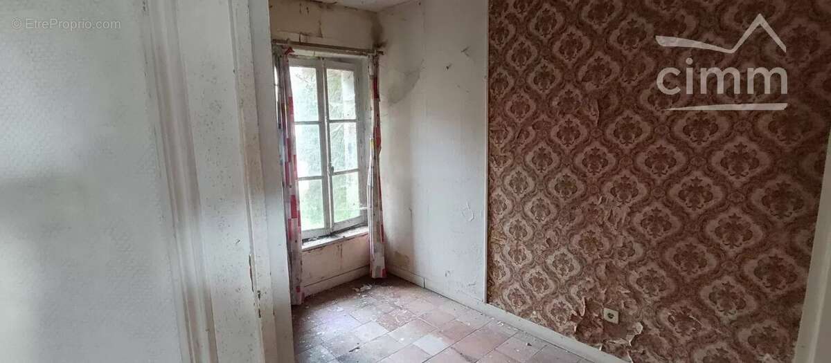 Appartement à LAVENAY