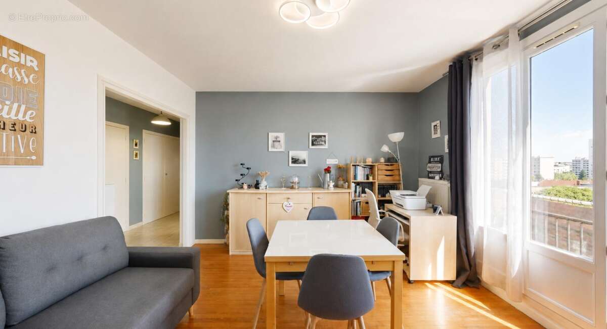 Appartement à VENISSIEUX