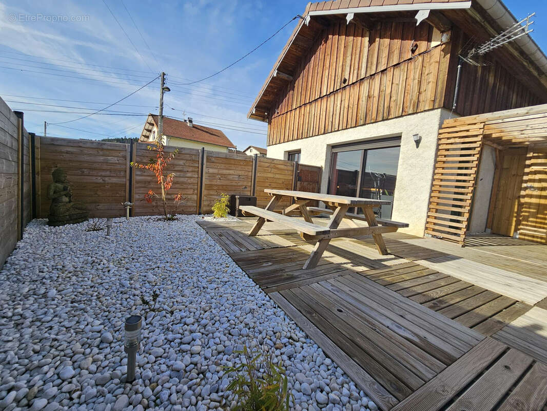 Maison à ORCHAMPS-VENNES