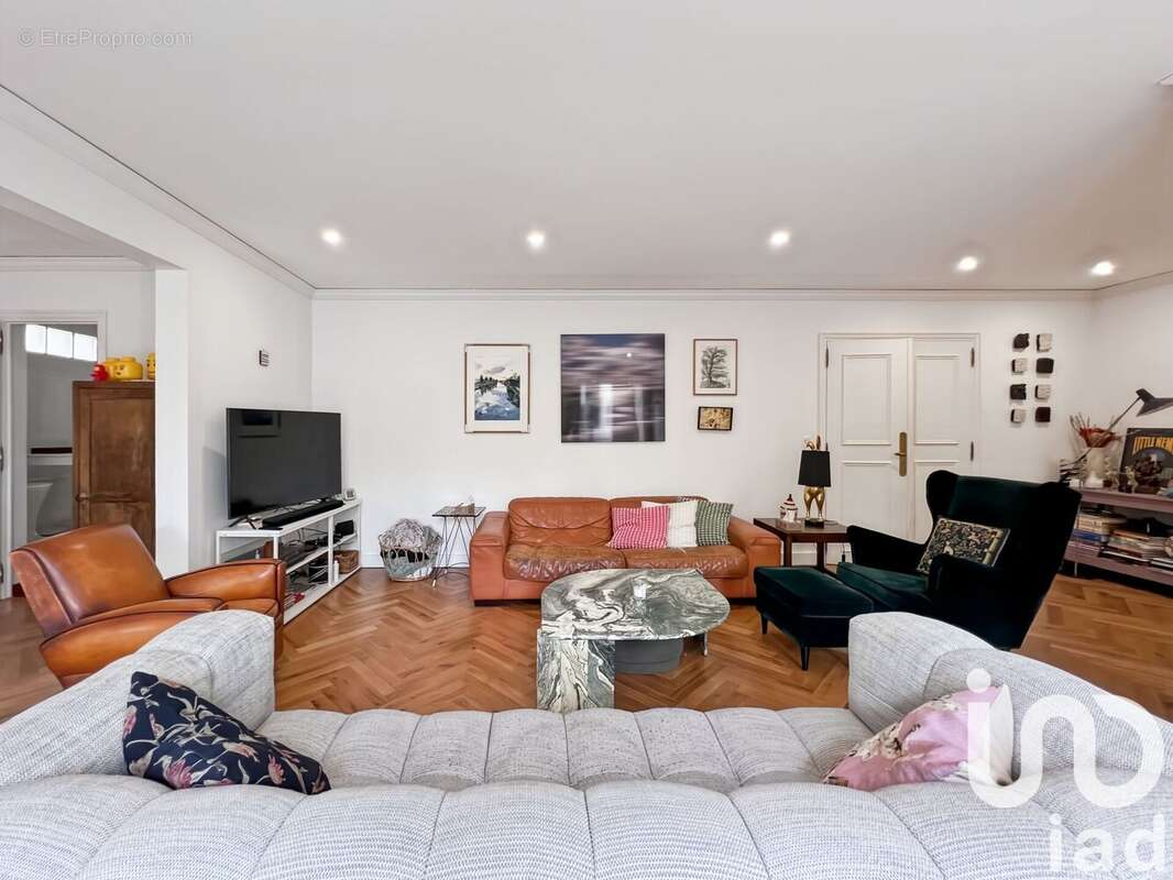 Photo 5 - Appartement à LA CELLE-SAINT-CLOUD