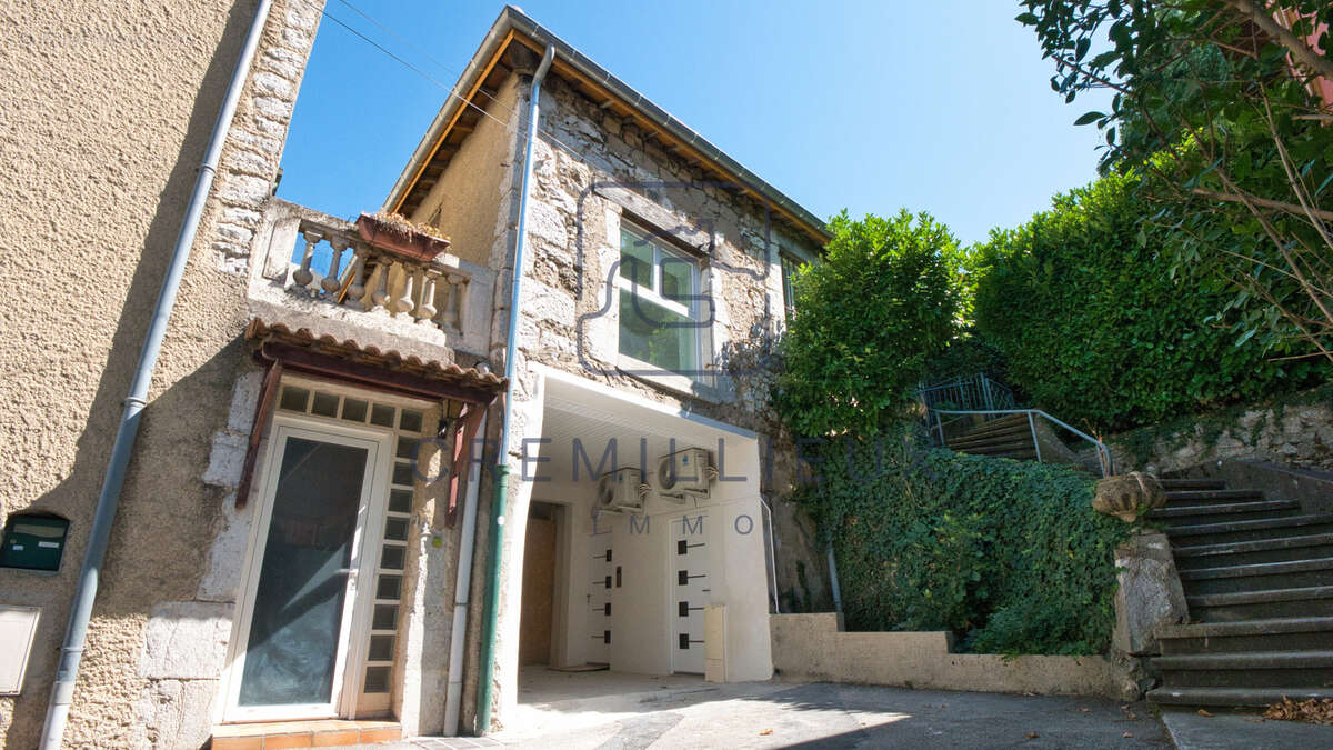 Appartement à SAINT-PERAY