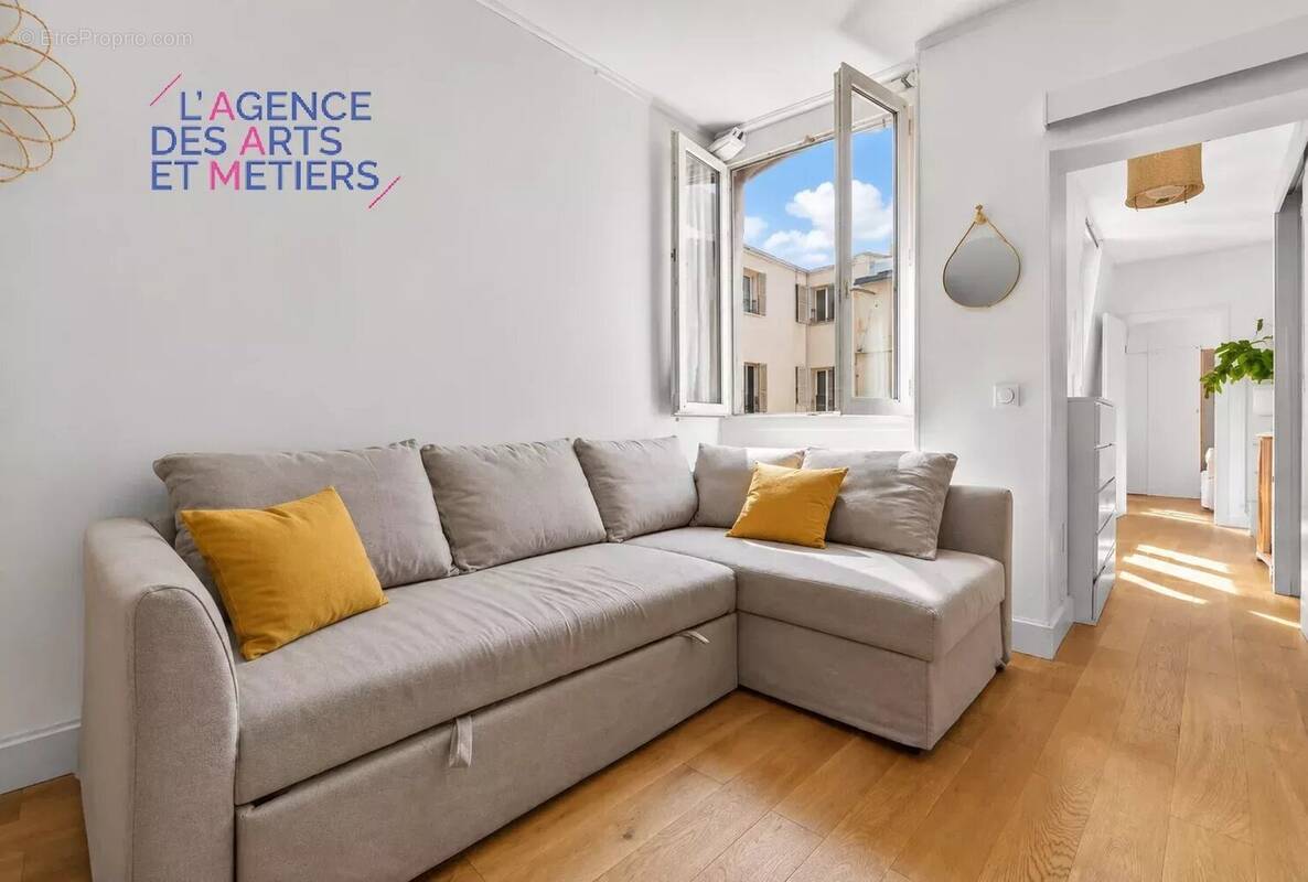 Appartement à PARIS-3E