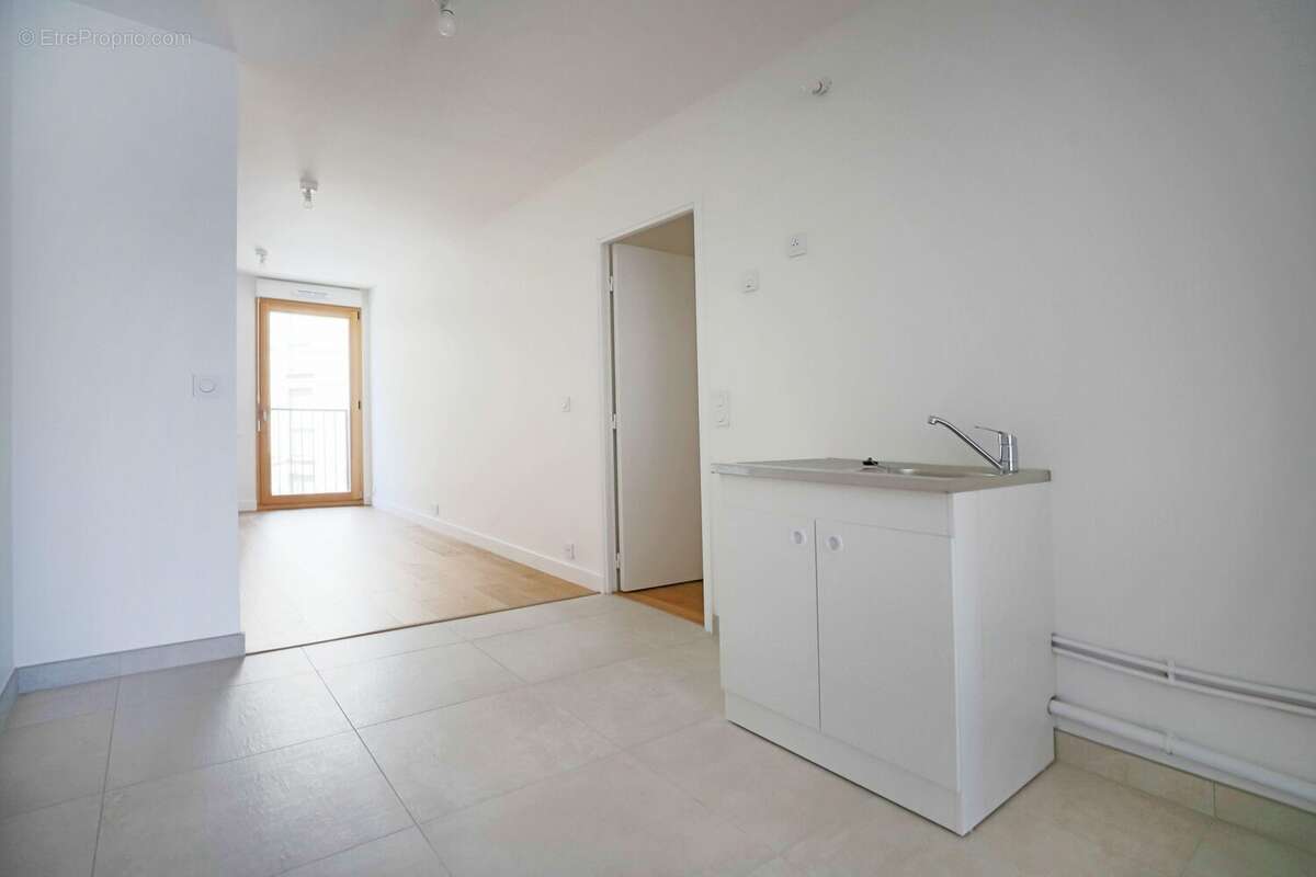 Appartement 81 m² à Montreuil  - photo 4