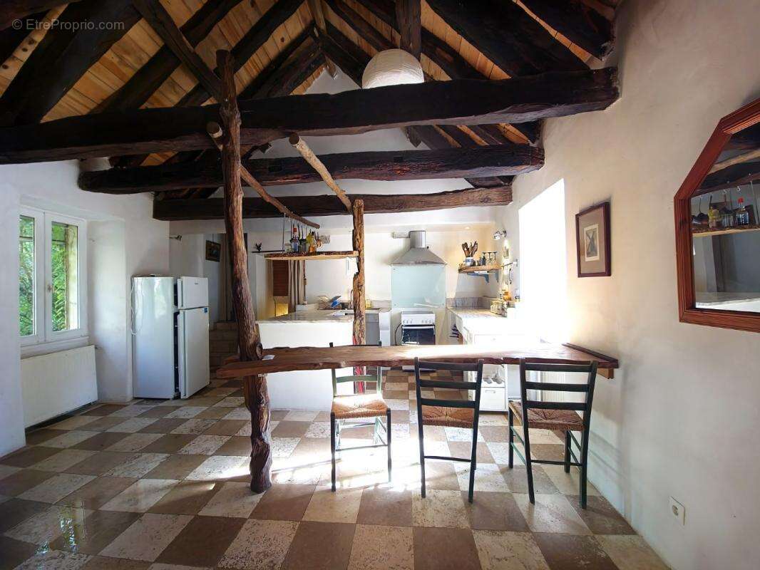 Maison à CAYLUS