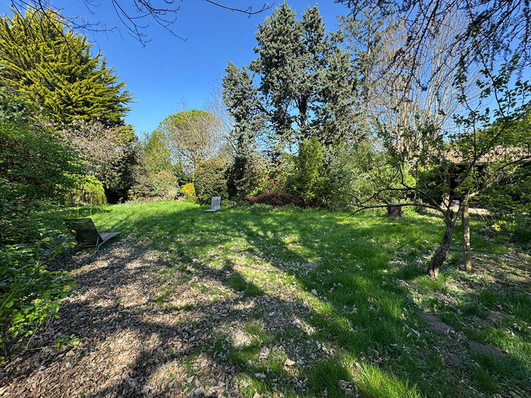 Maison à MAREIL-LE-GUYON