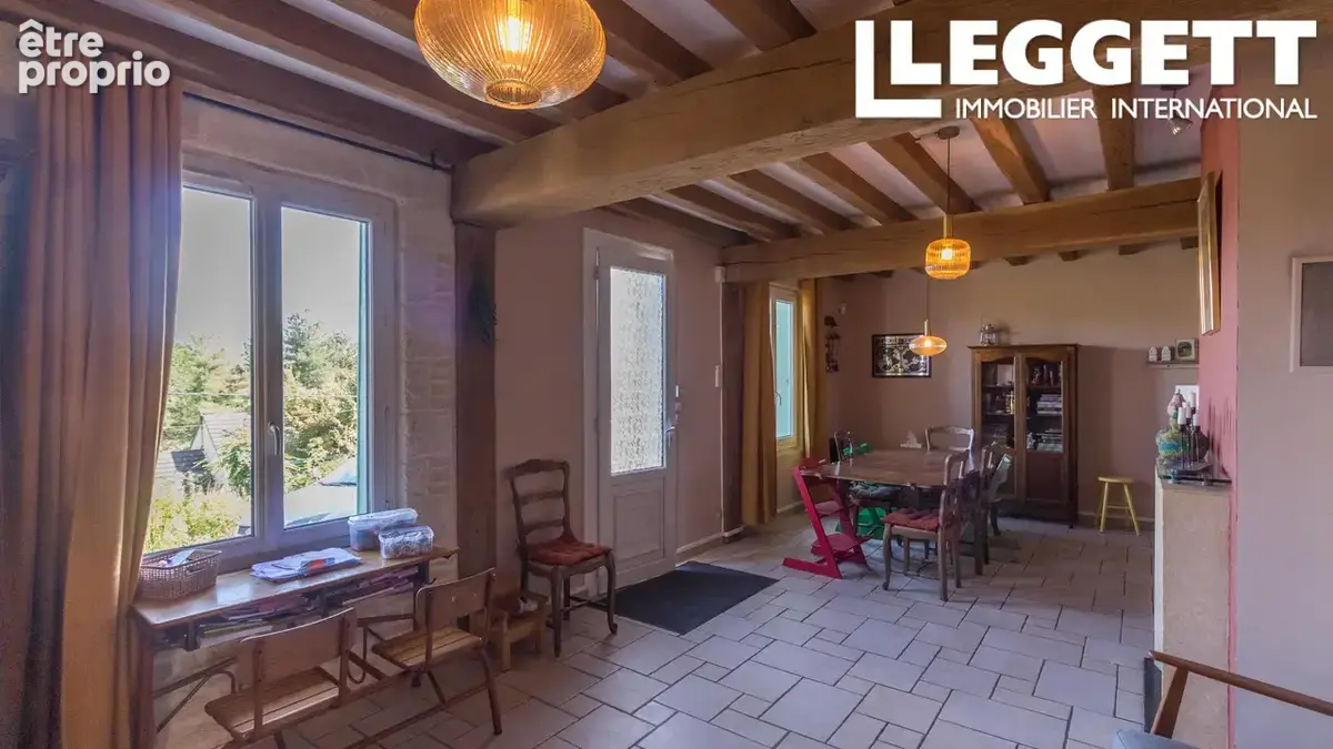 Maison de caractère avec piscine, vue vallée et esprit campagne chic - photo 2