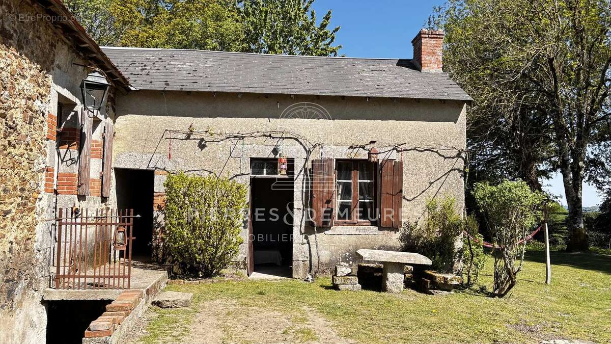 Maison à SAINT-PIERRE-LE-BOST
