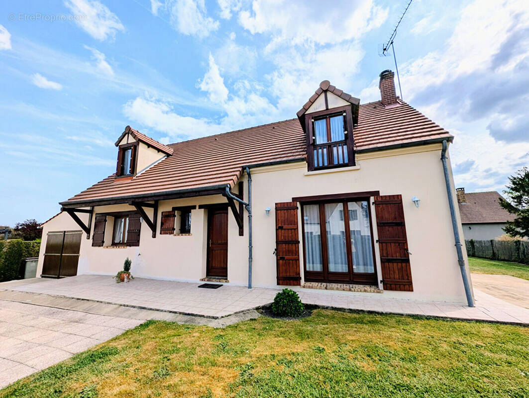 Maison à MILLY-LA-FORET
