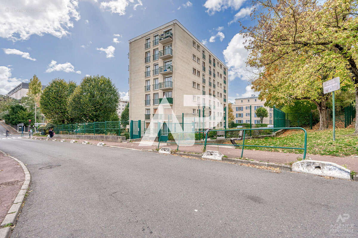 Appartement à RUEIL-MALMAISON