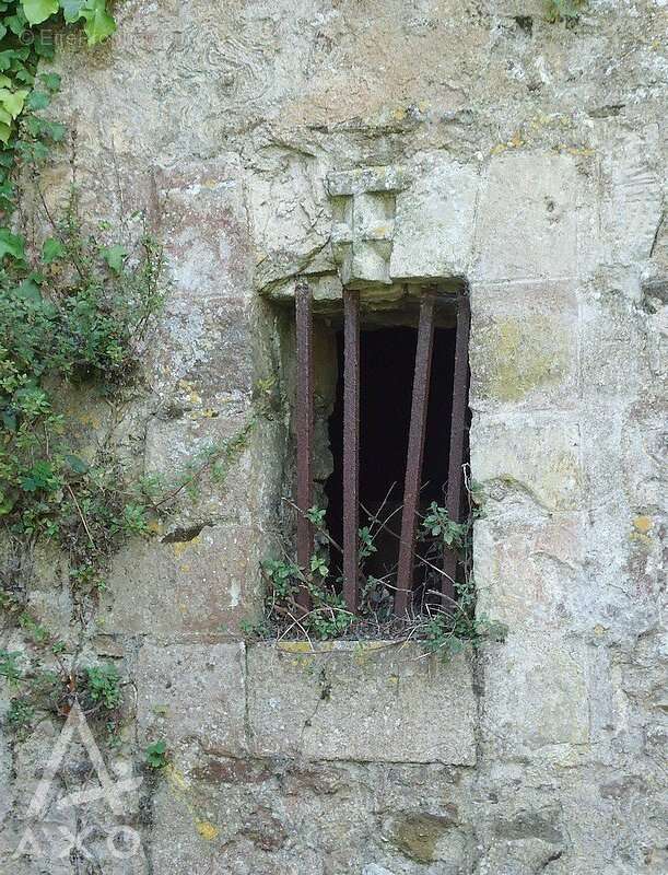 Maison à YVRE-LE-POLIN
