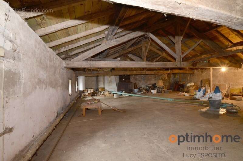 Maison à CHAMPAGNE-MOUTON