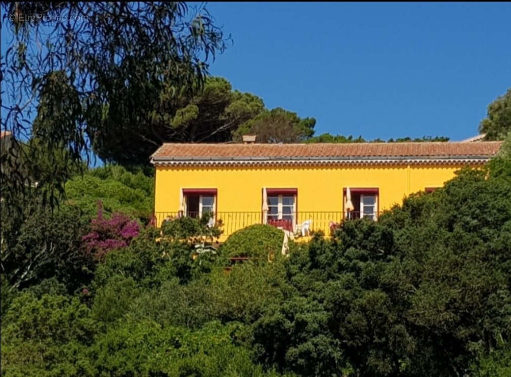 Maison à HYERES