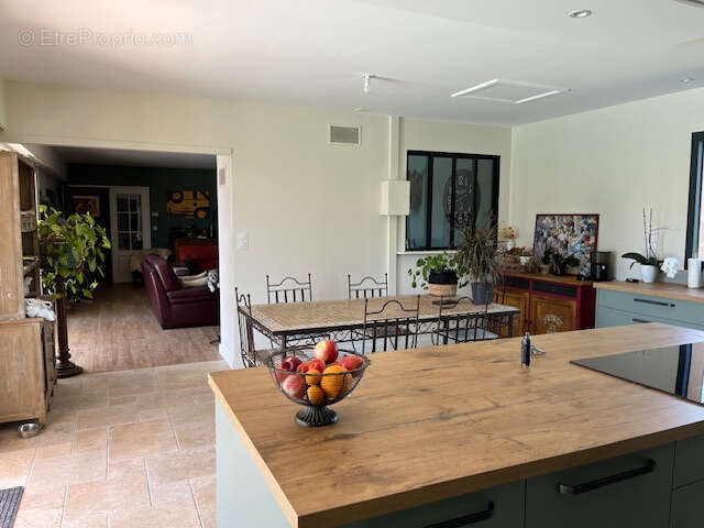 Maison à PONT-DE-VAUX