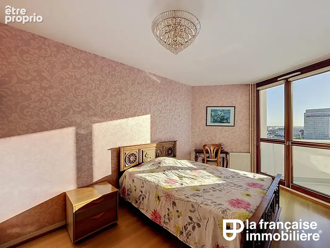 Appartement 5 pièces de 108.18 m² - Rennes Centre-Ville - Quartier du Colombier - balcons, cave et parking - photo 9