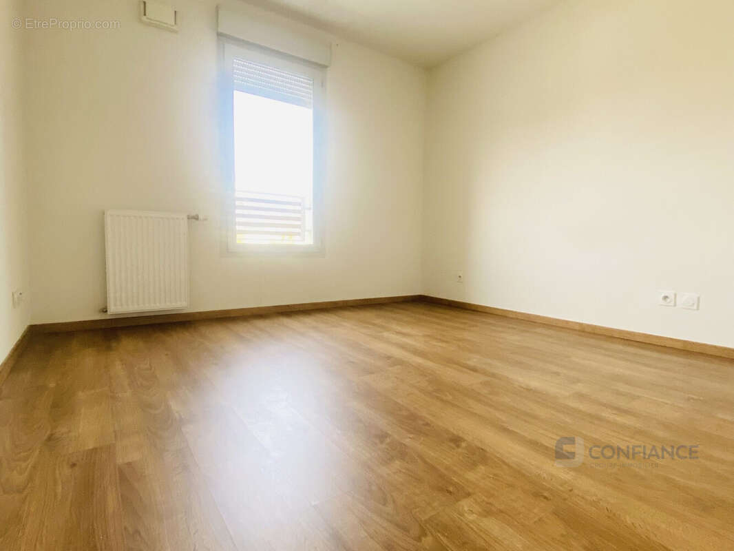 Appartement à RILLIEUX-LA-PAPE