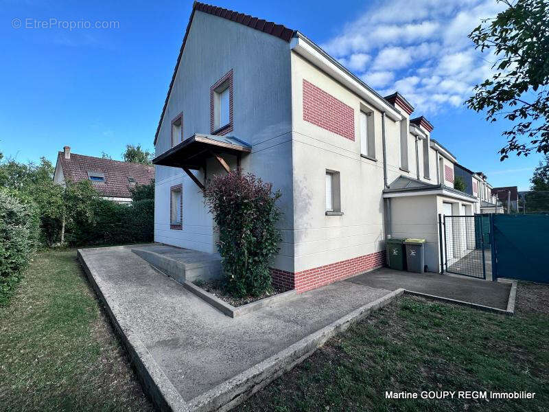 Maison à SAINT-DENIS-EN-VAL