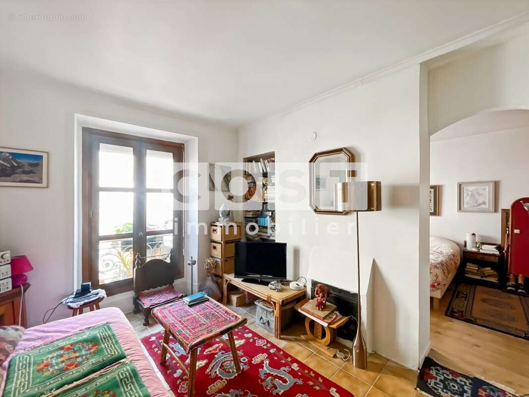 Appartement à PARIS-20E