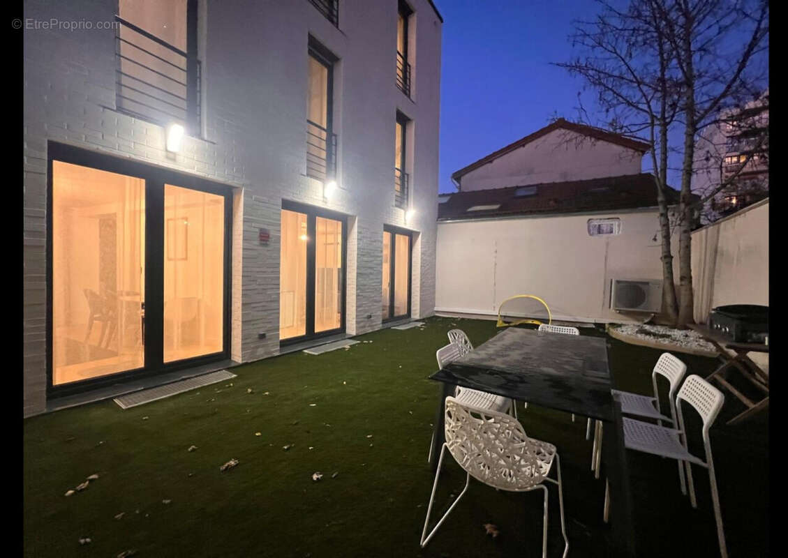 Maison à MONTREUIL