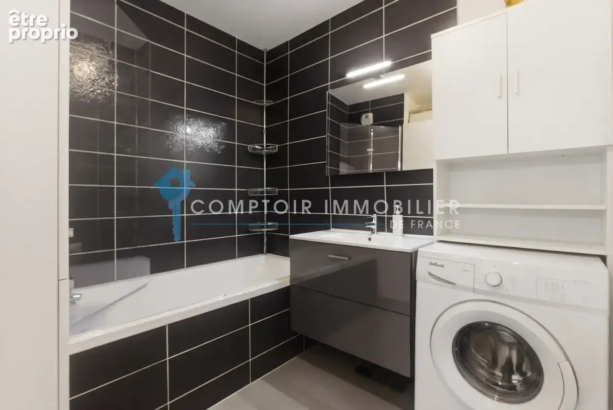 DPT(38) - A Vendre - Saint-Martin-d'Hères - Appartement 2P+C - Balcon - Copropriété récente - photo 9