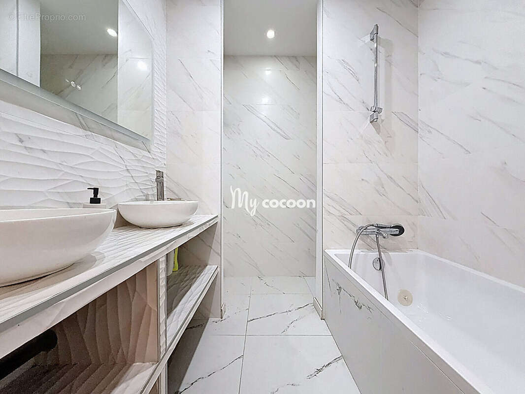 Appartement à LYON-1E